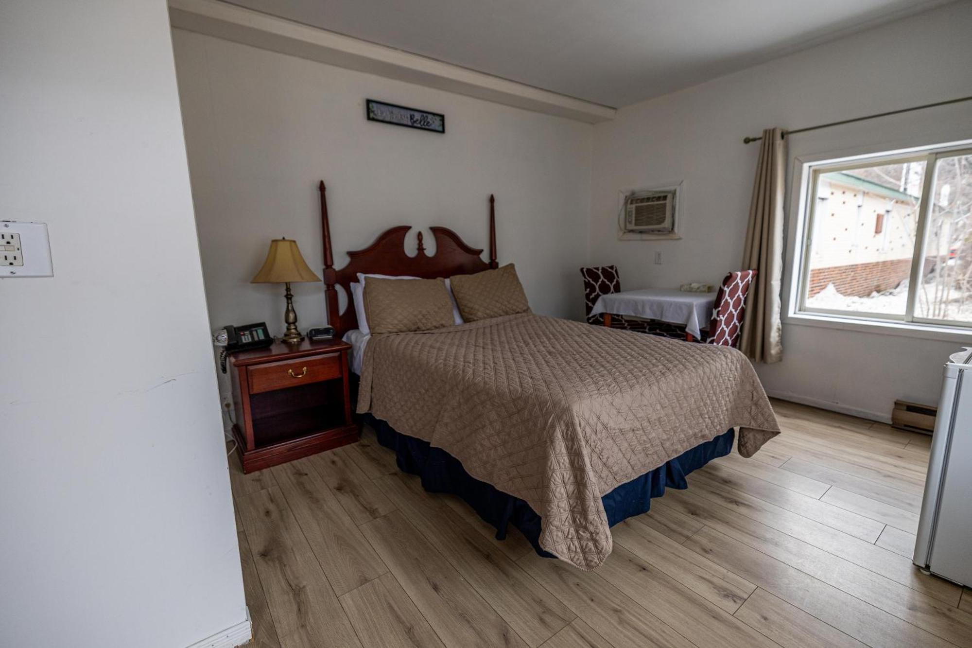 Motel Deblois Sainte-Anne-de-Beaupre Luaran gambar