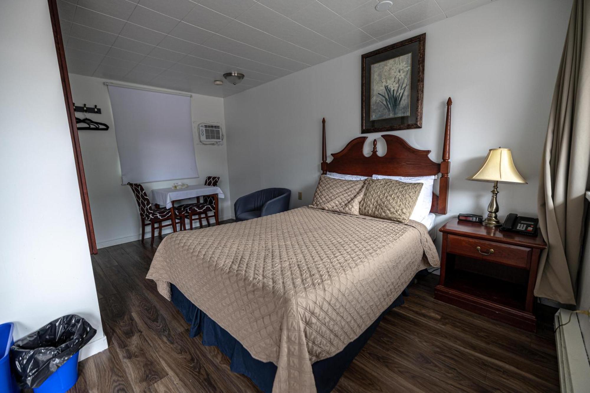 Motel Deblois Sainte-Anne-de-Beaupre Luaran gambar