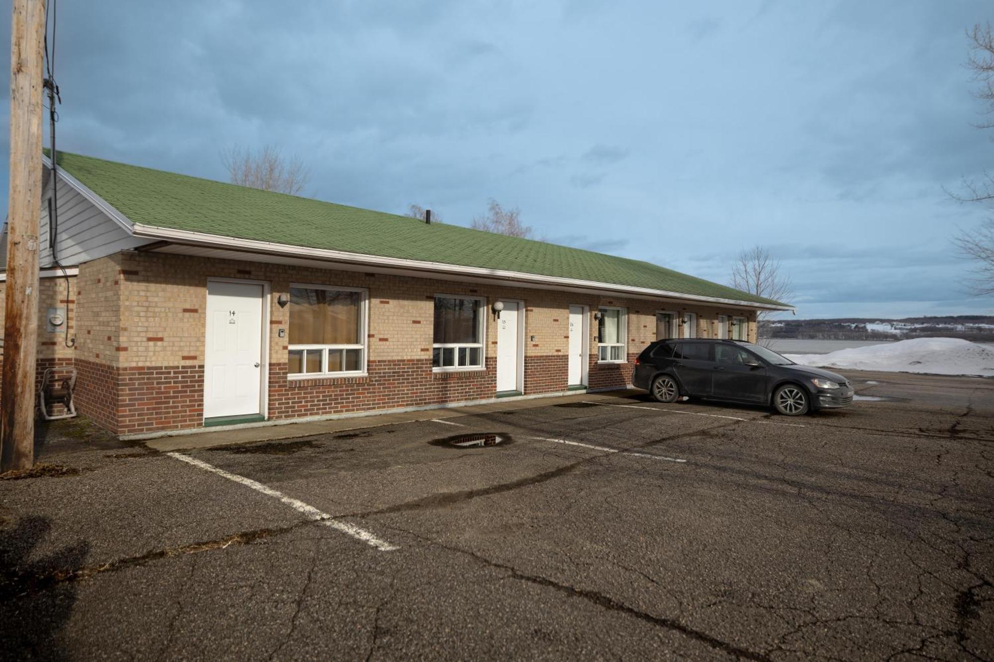 Motel Deblois Sainte-Anne-de-Beaupre Luaran gambar
